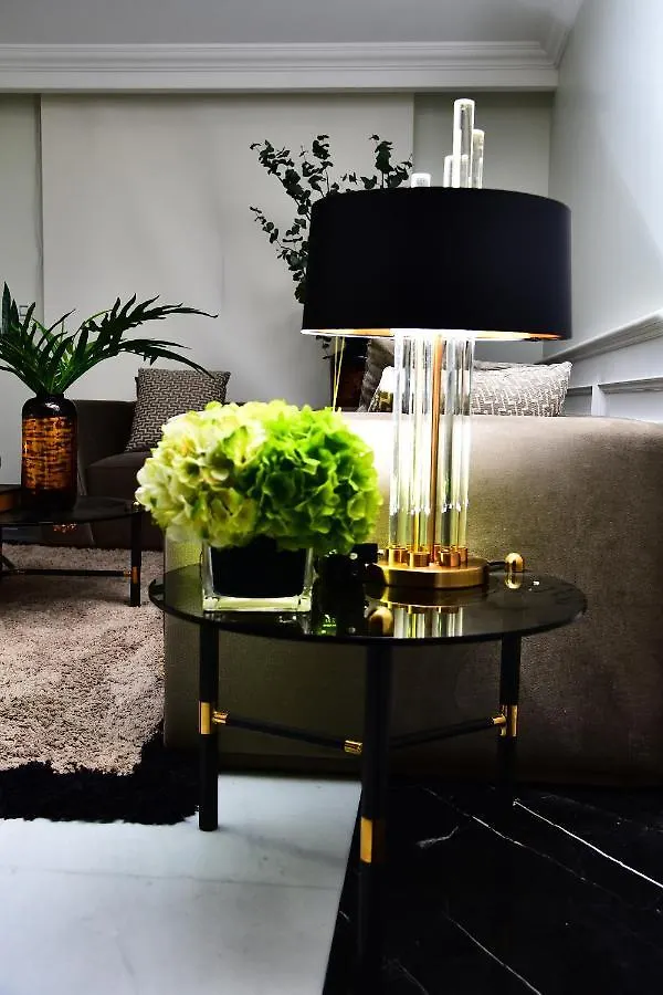 Versace Tower Luxury Suites - Downtown Beirut Apartment