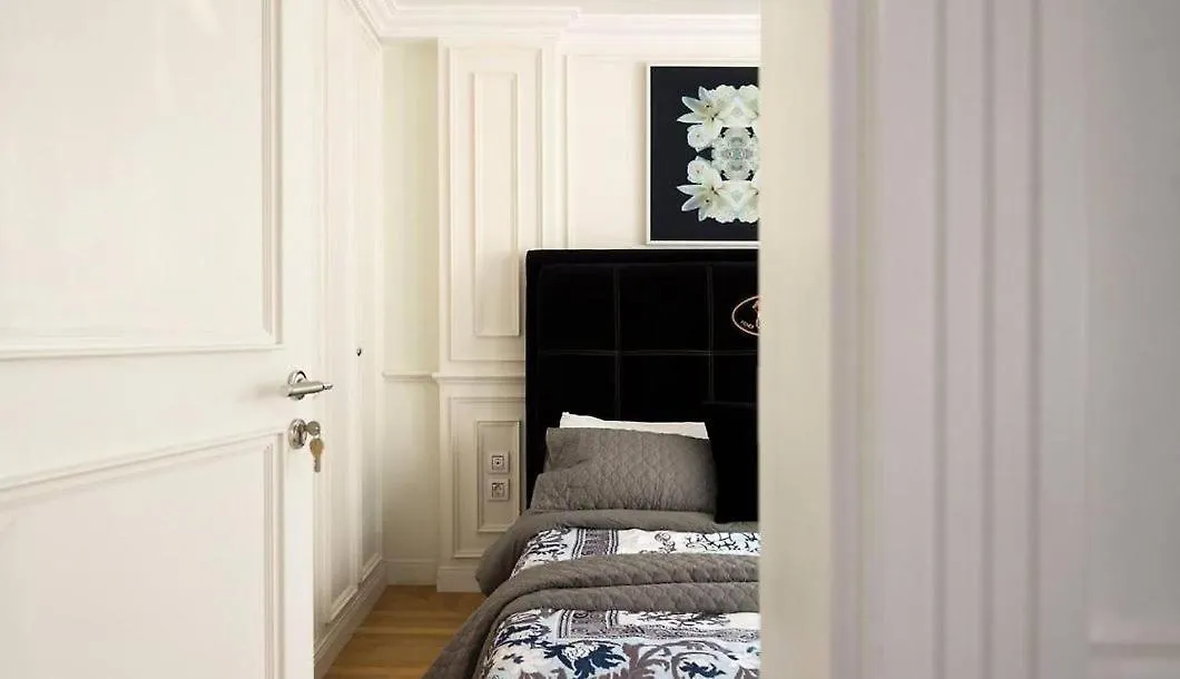 Versace Tower Luxury Suites - Downtown Beirut Apartment