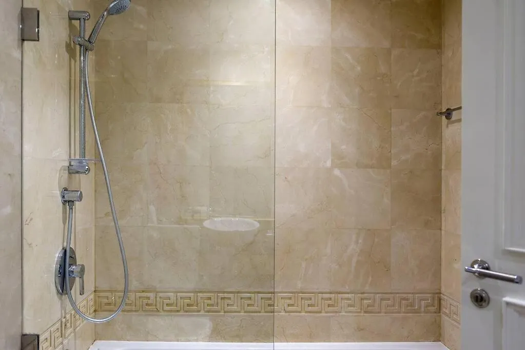 Apartment Versace Tower Luxury Suites - Downtown Beirut Lebanon
